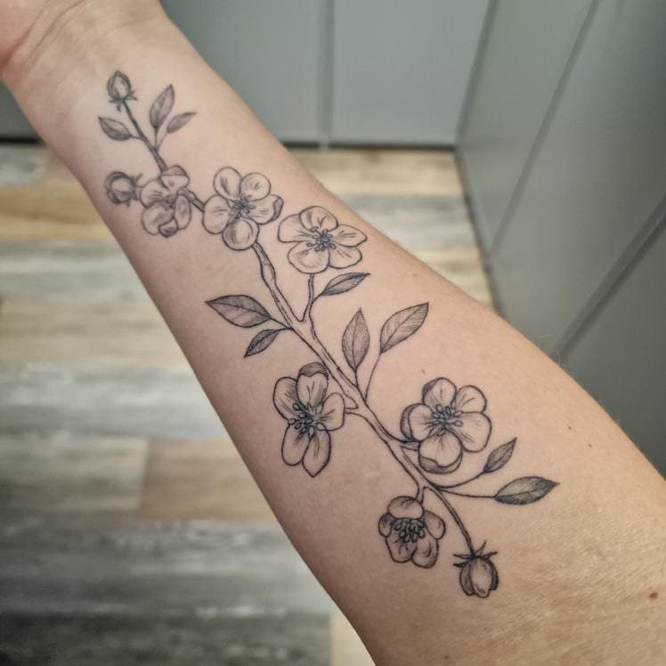 Sugijusi tatuiruotė, darbas nr. 1 — Turned Blue Ink